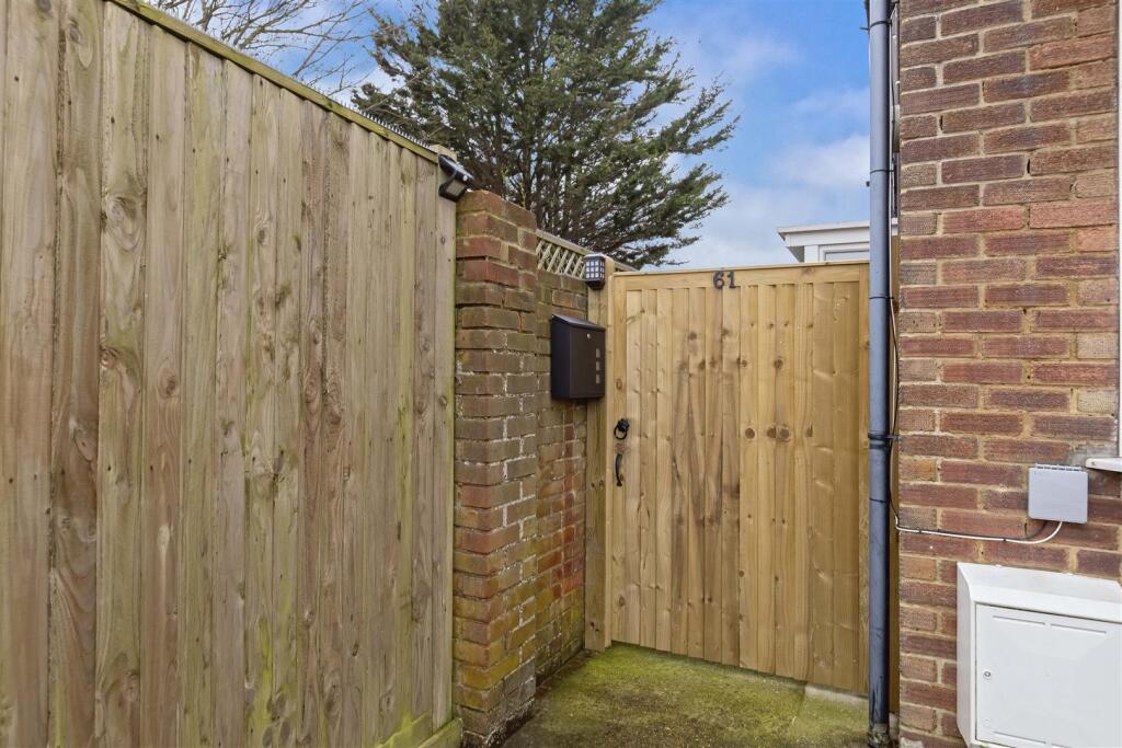 Additional property image - Sea Place, Goring-By-Sea, Worthing