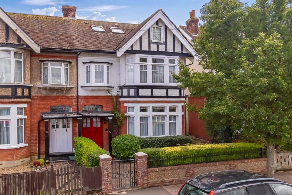 Main image of property: Reigate Road, Worthing, BN11 5NF