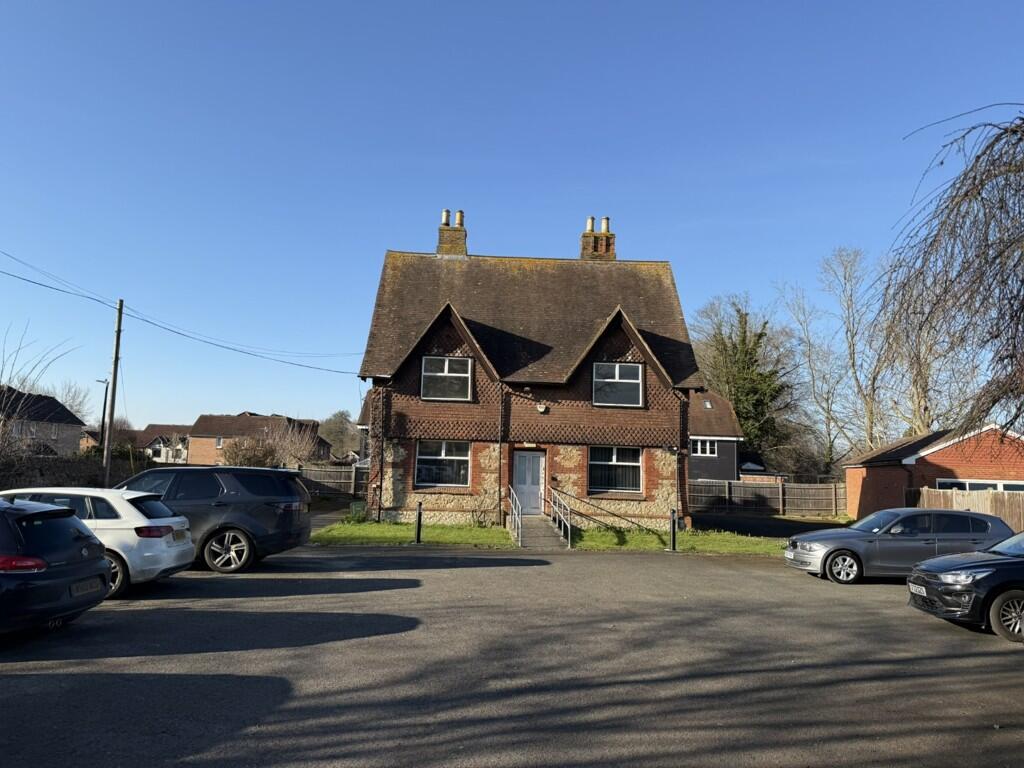 Main image of property: Park House, 110-112 Mill Street, East Malling, West Malling, Kent, ME19 6BU