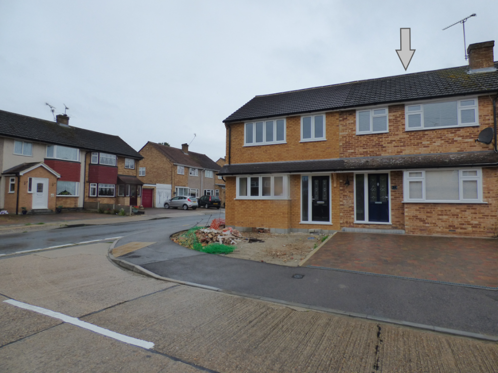 3 bedroom terraced house for rent in Cypress Drive, Chelmsford, Essex, CM2