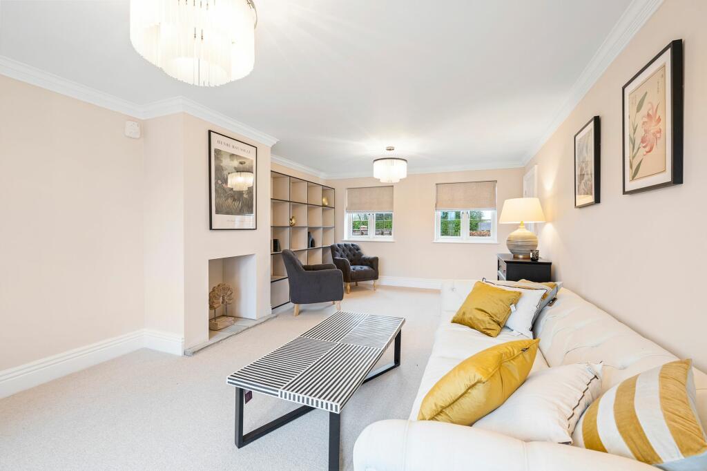 5 bedroom detached house for sale in Roughton Road, KirkbyOnBain, LN10