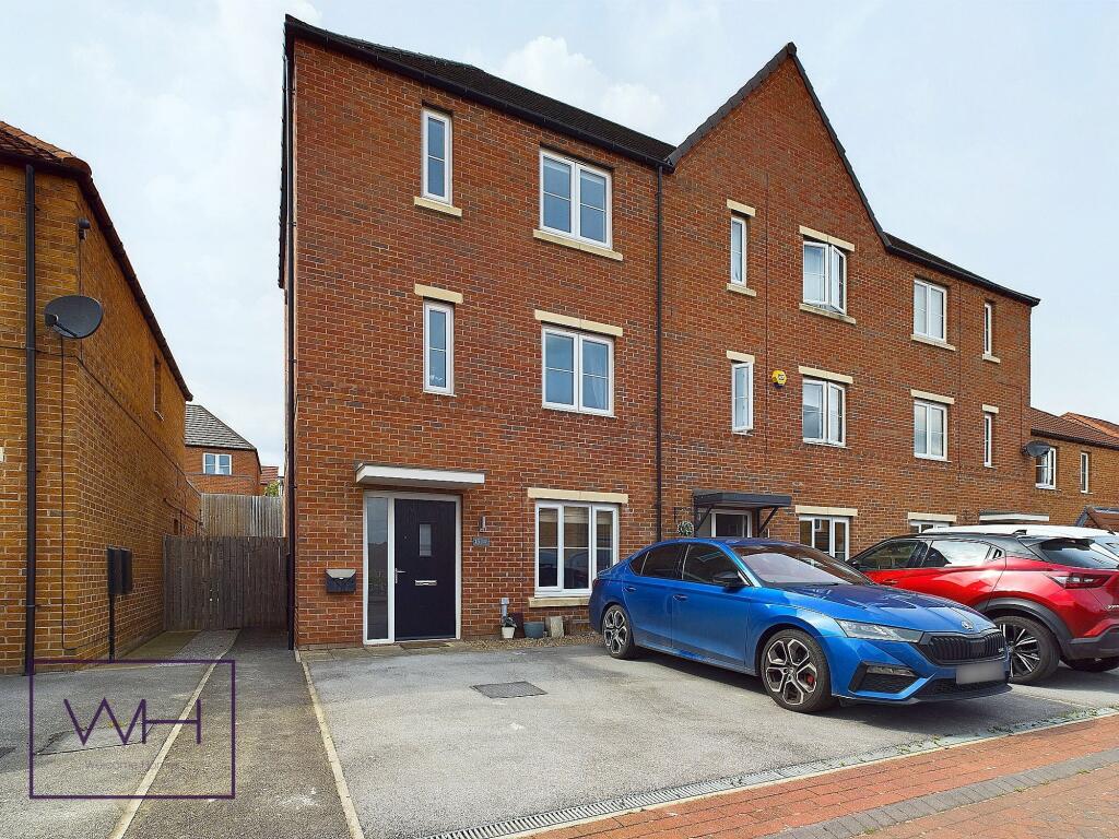 4 bedroom town house for sale in Avocet Close, Mexborough, , S64