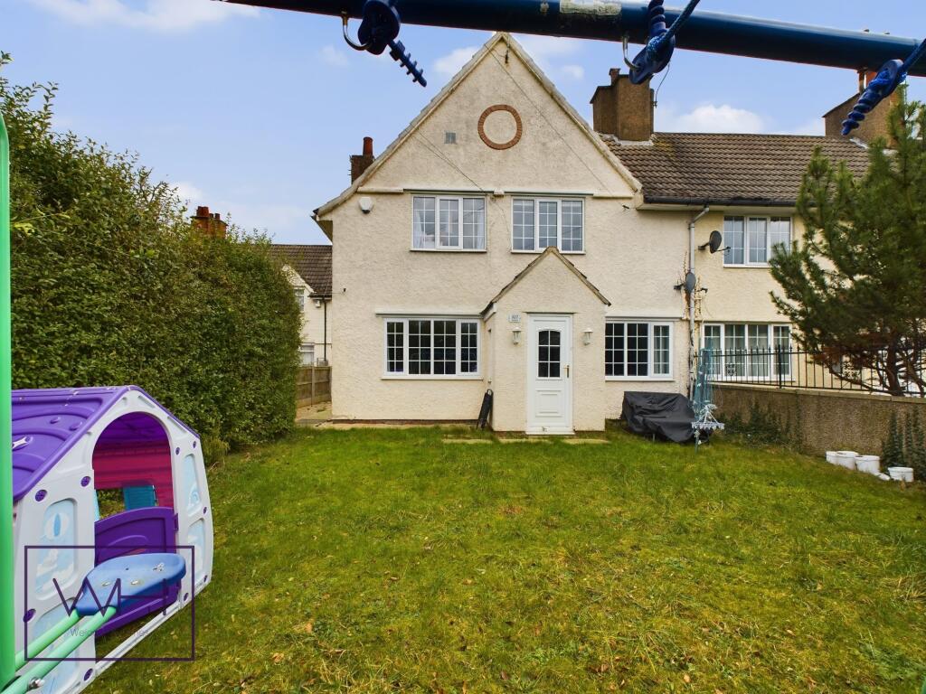 3 bedroom semi-detached house