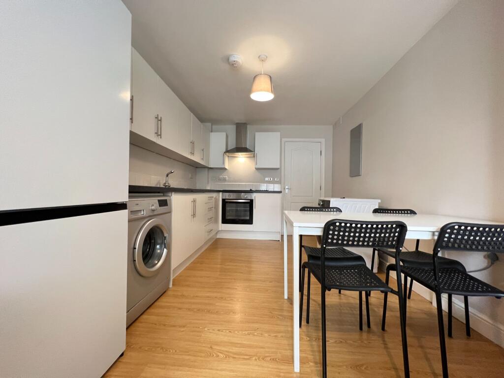 Main image of property: Bills inc Flat a Rutland Road, West Bridgford, Nottingham