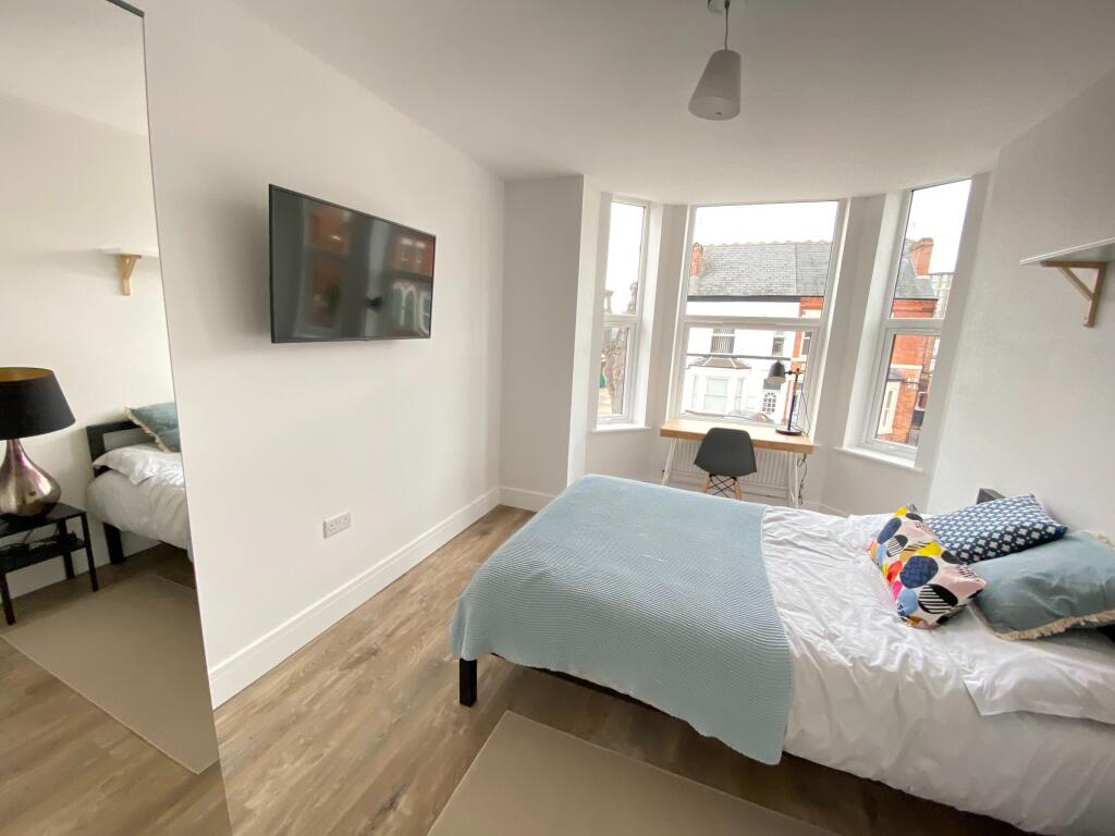 Main image of property: Flat 3, Castlegate House, - Colwick Road, West Bridgford, Nottingham