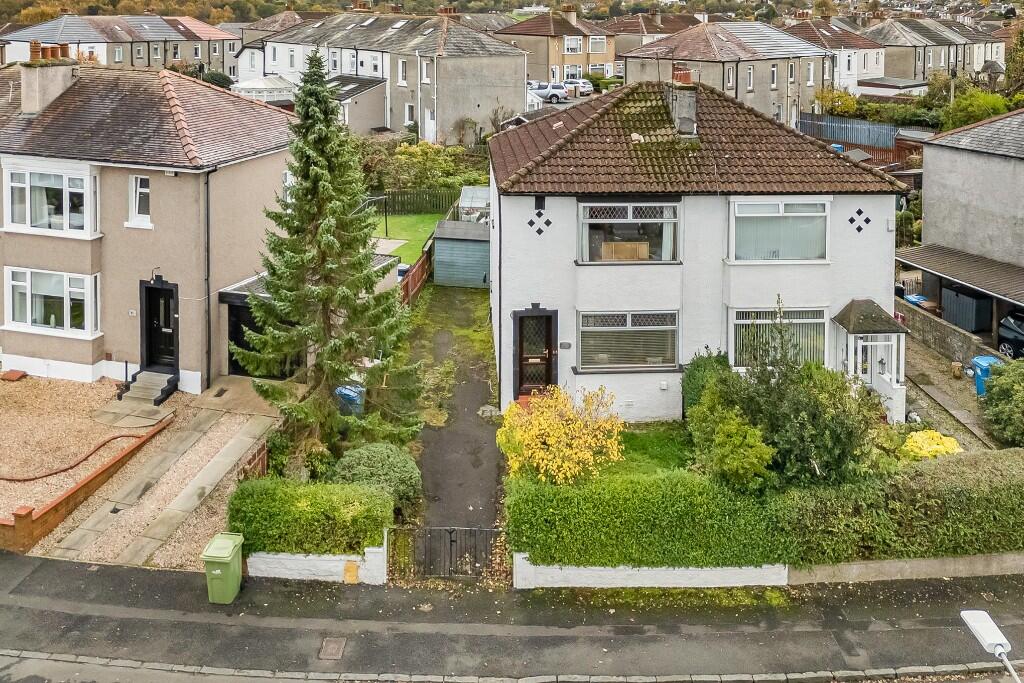 Main image of property: The Oval, Glasgow, G76