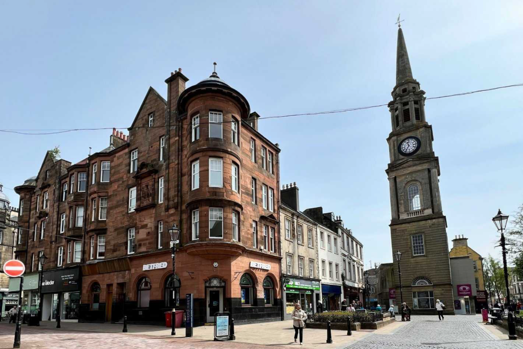 Main image of property: 98 High Street, Falkirk, Stirlingshire, FK1