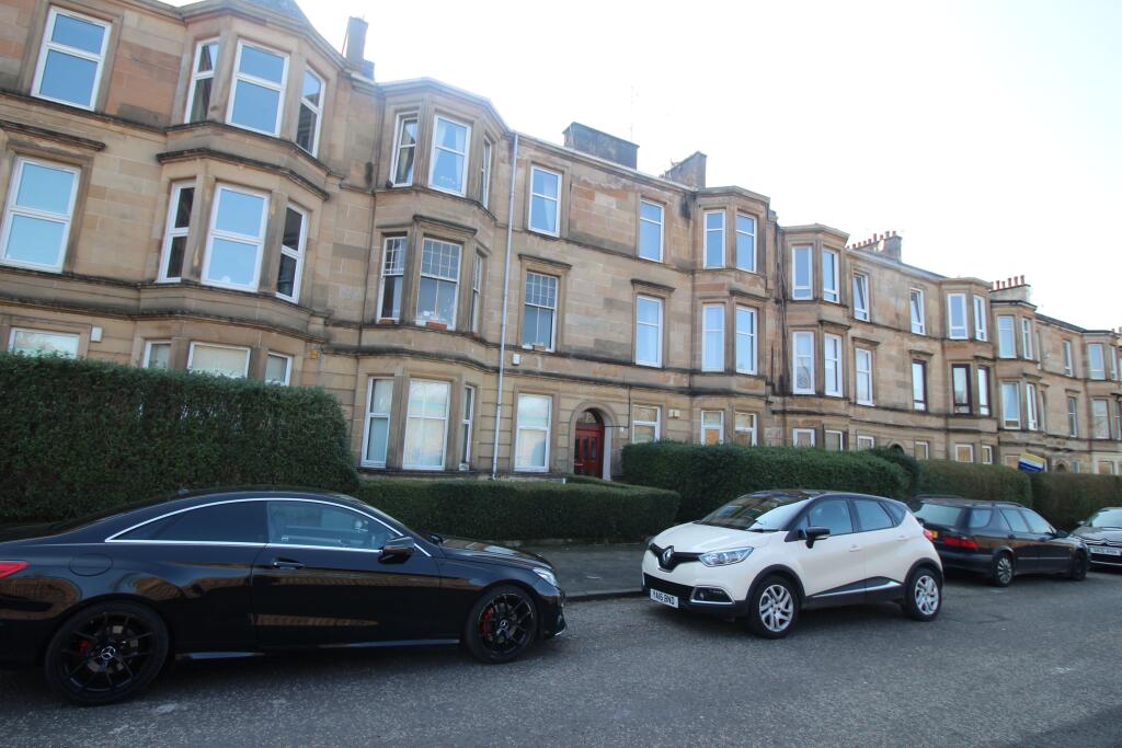 Main image of property: Flat 0/1, 9 Victoria Park Drive South, Glasgow, G14 9RN