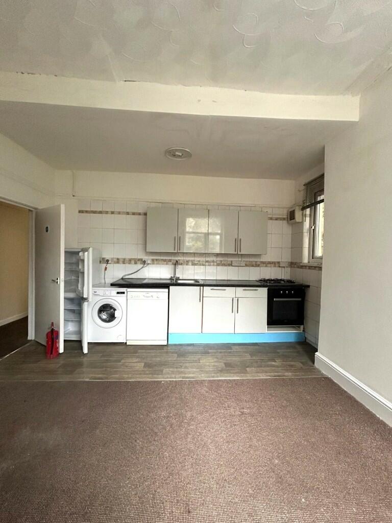 1 bedroom ground floor flat for rent in Richmond Road, Cardiff(City), CF24