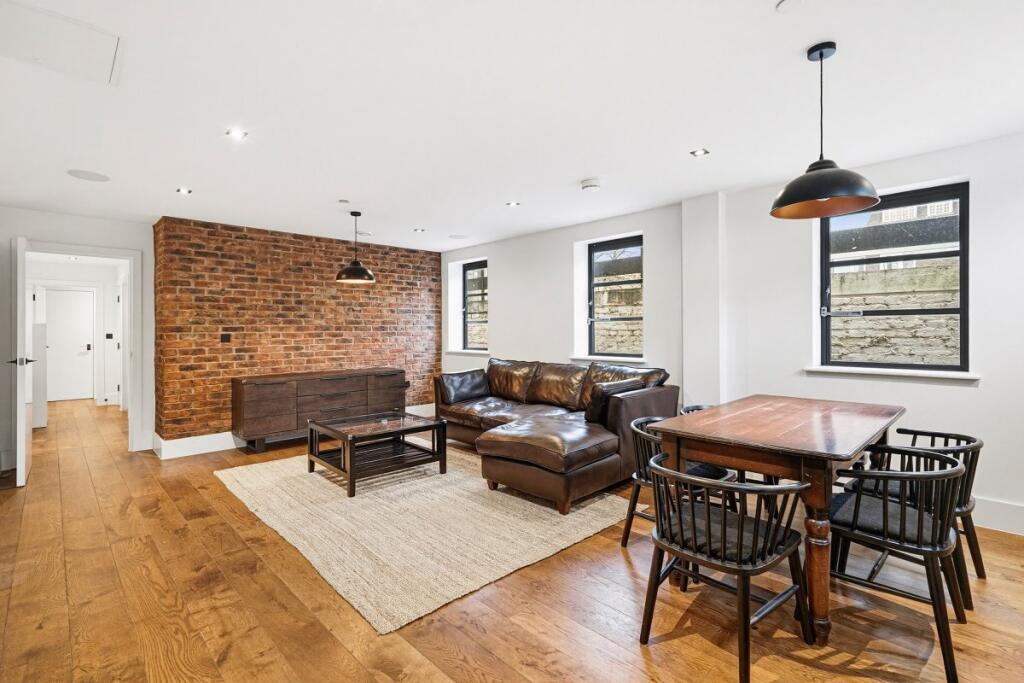 Main image of property: Old Town, Clapham