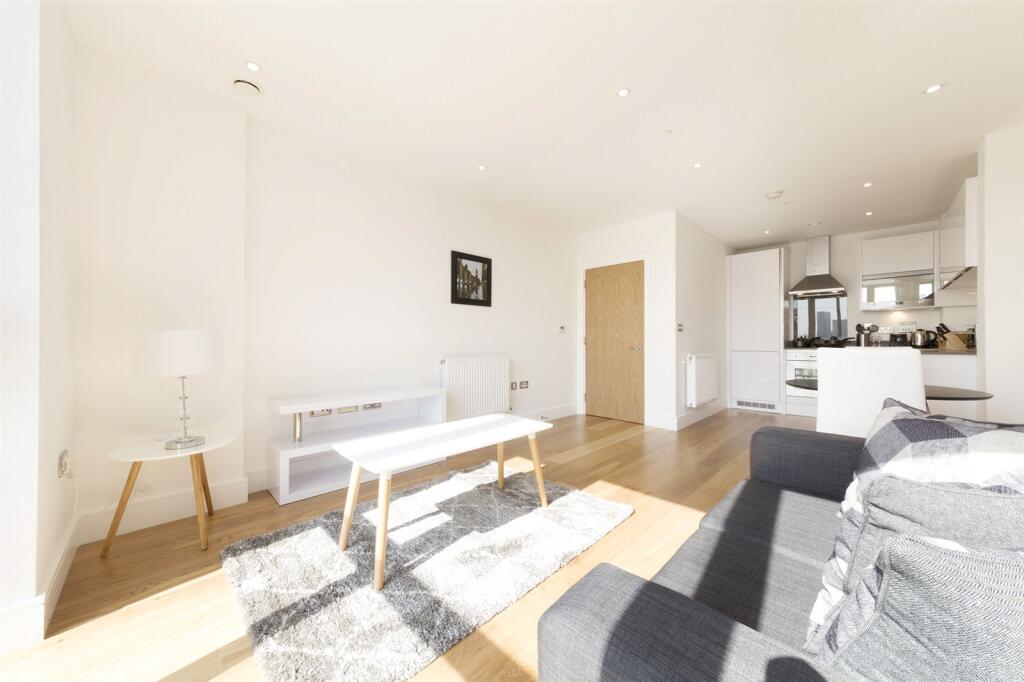 Main image of property: Thanet Tower, Royal Gateway, London, E16