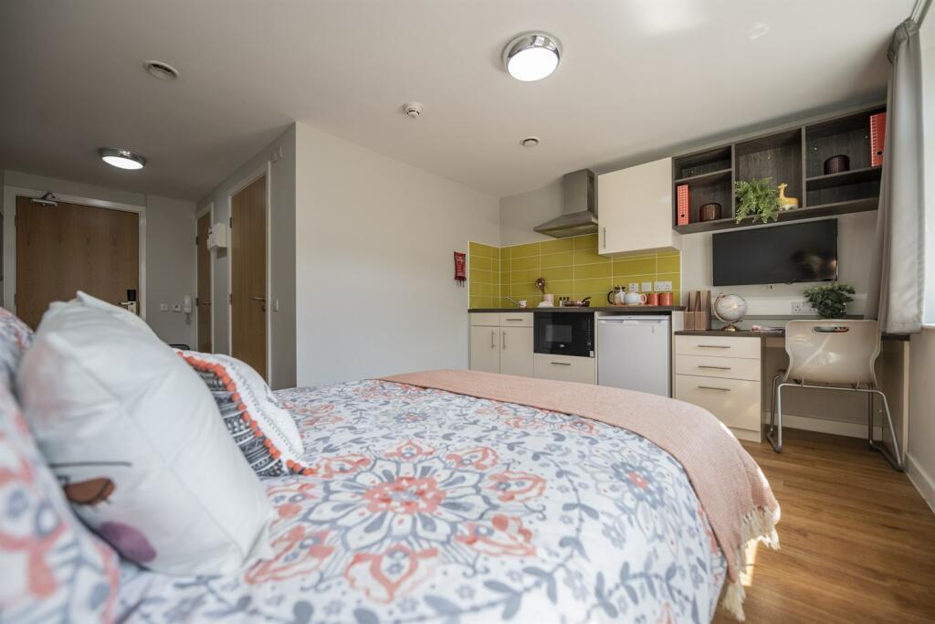 Main image of property: Stanley Street, Liverpool, L1 6AA