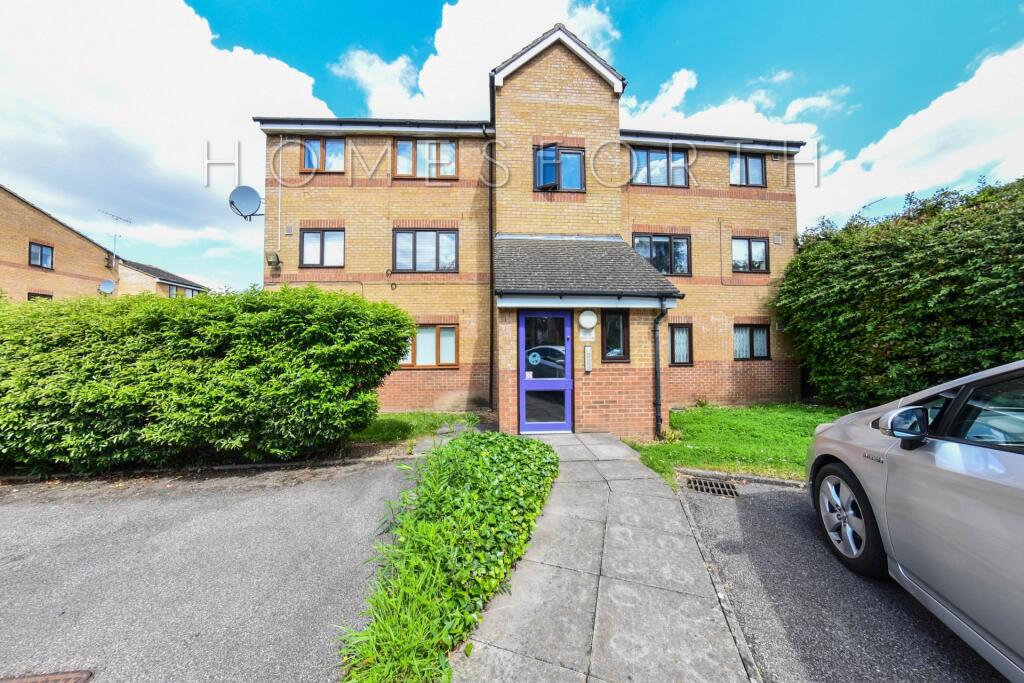 1 bedroom flat for sale in Draycott Close, Cricklewood, NW2