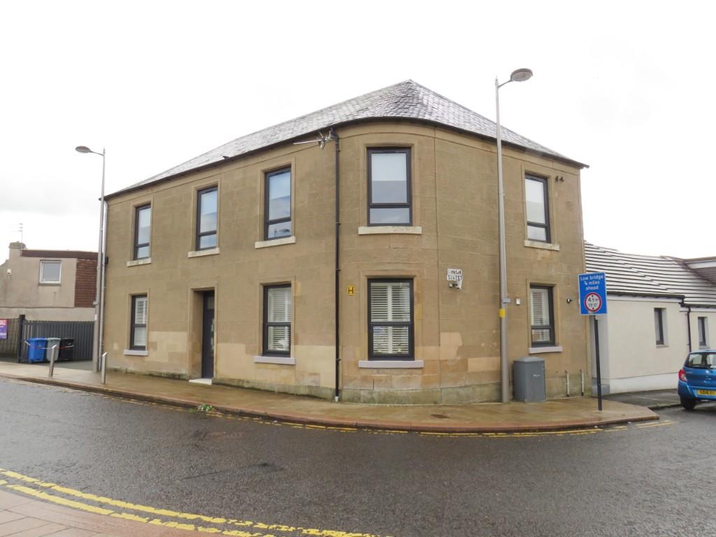 2 bedroom flat for rent in The Cross, Larkhall, Lanarkshire, ML9