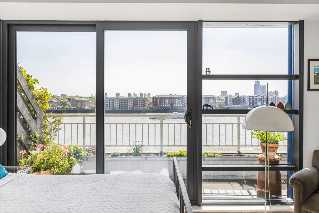 Main image of property: Jardine Road, London, E1W