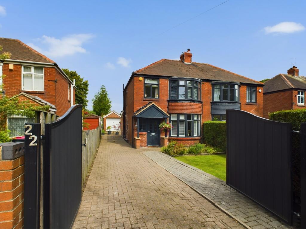 3 bedroom semidetached house for sale in Worry Goose Lane, Rotherham, S60