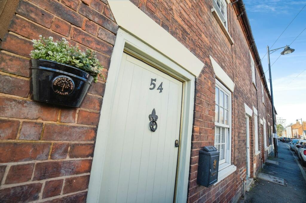 2 bedroom end of terrace house for sale in Fern Cottage, Main Street