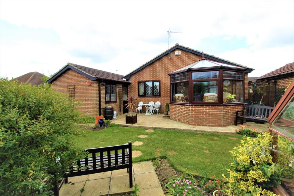 2 bedroom bungalow for sale in Radford Close, Ravenfield, Rotherham, S65