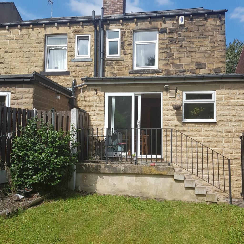 2 bedroom terraced house for sale in North Bank Road, Batley, WF17