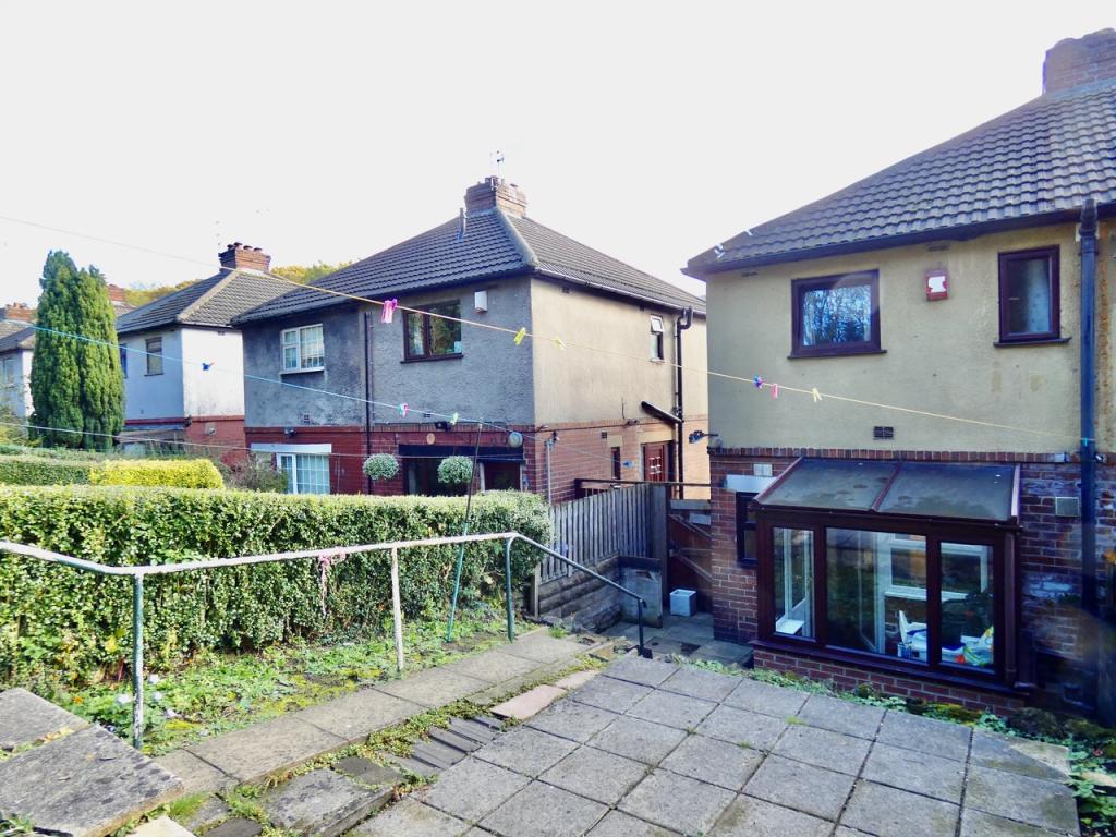 3 bedroom semidetached house for sale in Firth Park Road, Sheffield, S5