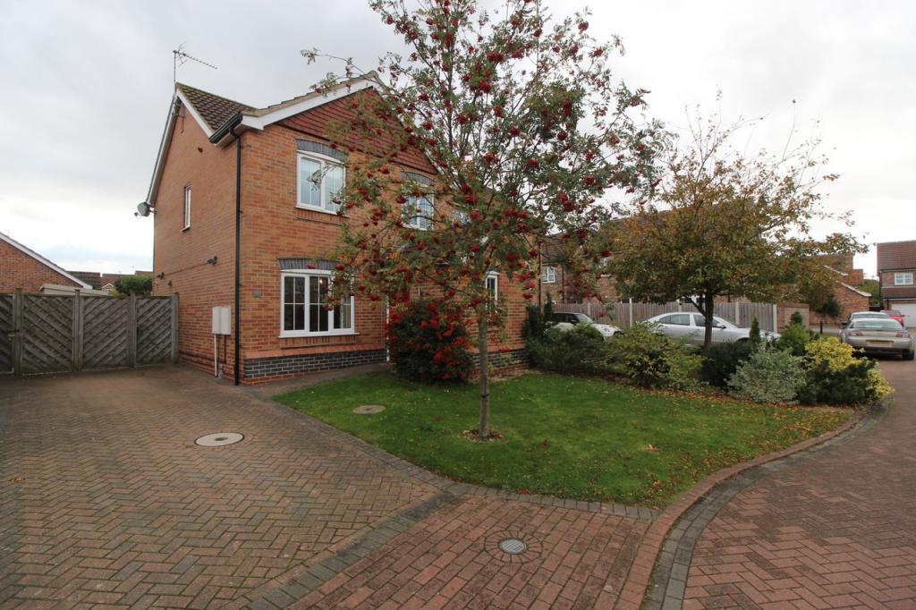 3 bedroom semidetached house for sale in Bittern Close, Bartonupon