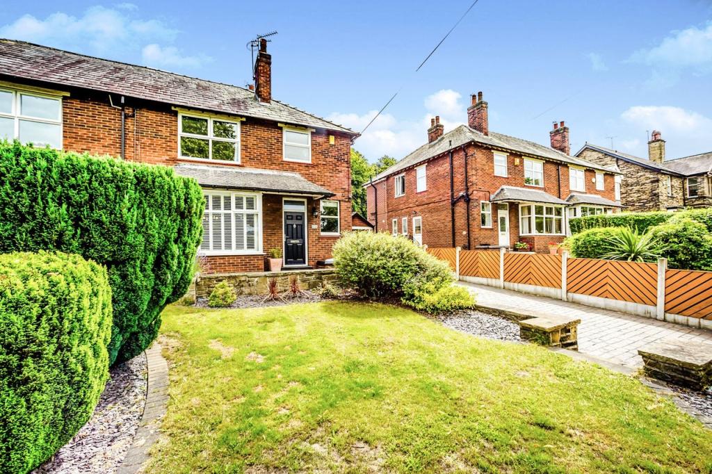 3 bedroom semidetached house for sale in Flanshaw Lane, Wakefield, WF2