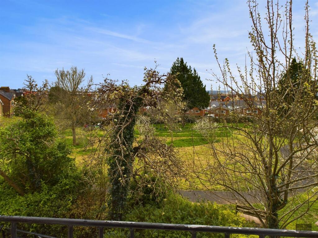 1 bedroom flat for sale in Pennsylvania Road, Exeter, EX4