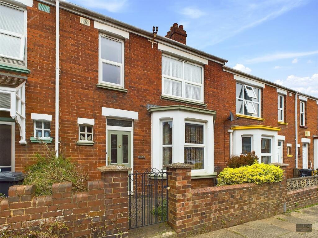 3 bedroom terraced house for sale in Monks Road, Exeter, EX4