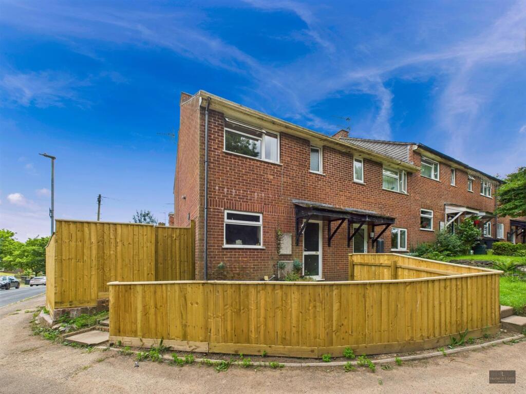 Main image of property: Pendragon Road, Exeter