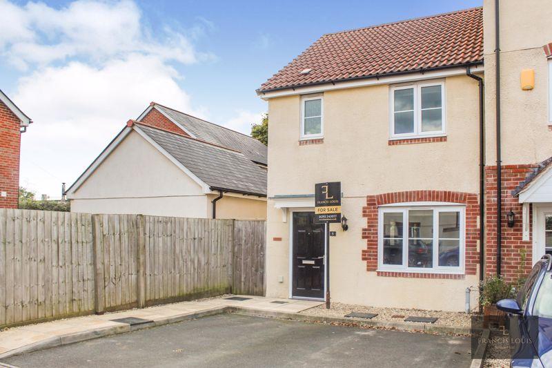 3 bedroom end of terrace house for sale in Southbrook Meadow, Exeter, EX5