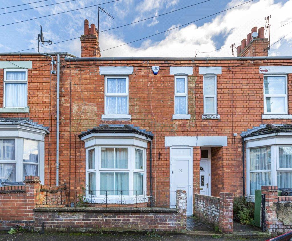 3 bedroom terraced house for sale in Melton Road, Wellingborough, NN8