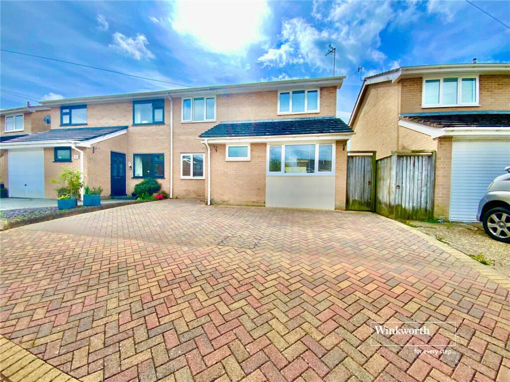 4 bedroom semidetached house for sale in Pear Tree Close, Bransgore