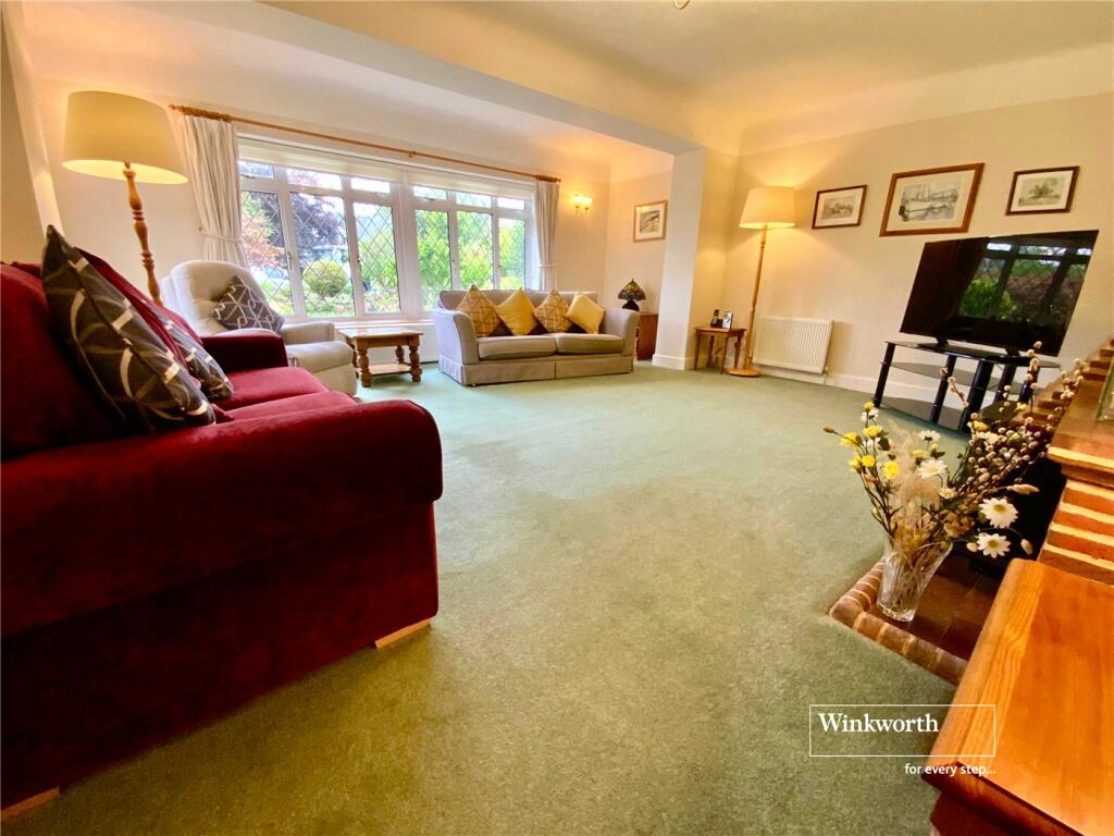 Additional property image - East Cliff Way, Friars Cliff, Christchurch, Dorset, BH23