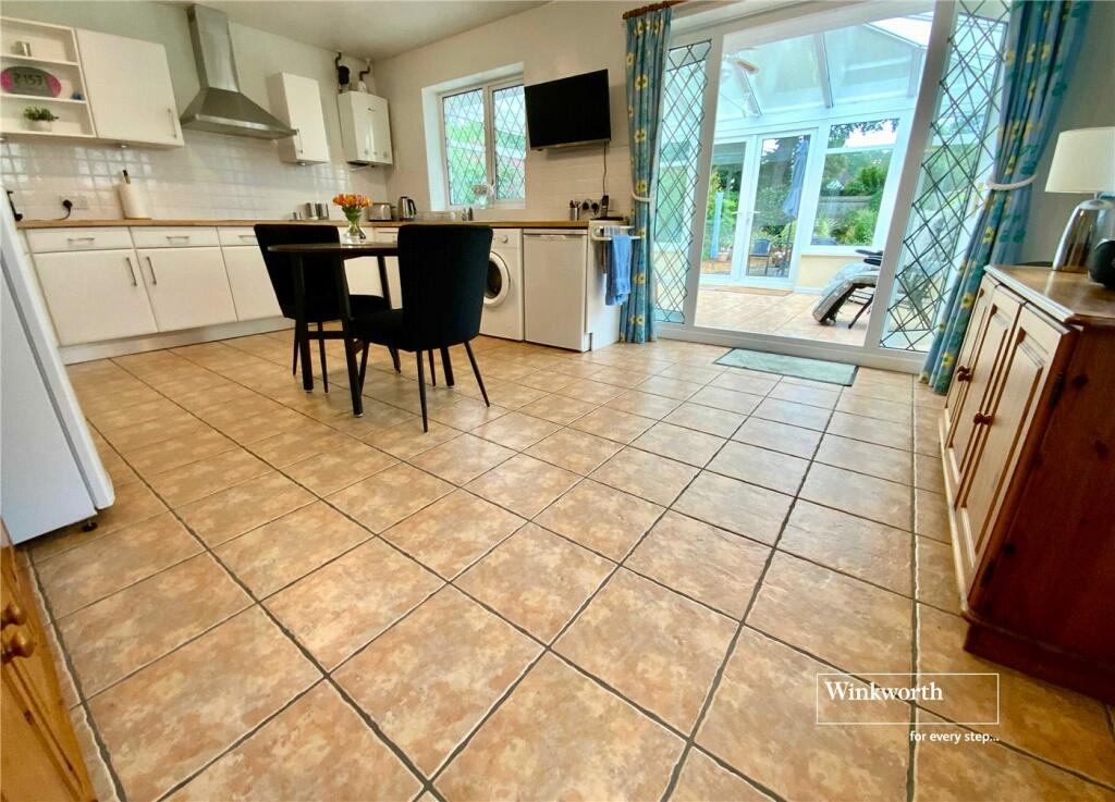 Additional property image - East Cliff Way, Friars Cliff, Christchurch, Dorset, BH23