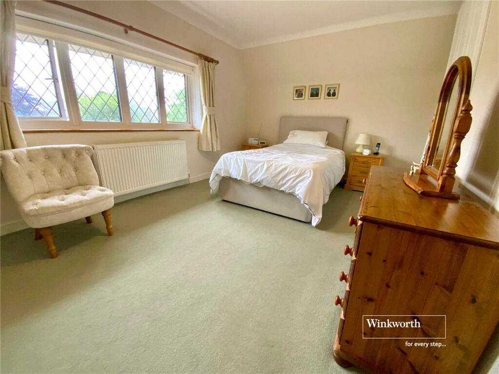 Additional property image - East Cliff Way, Friars Cliff, Christchurch, Dorset, BH23