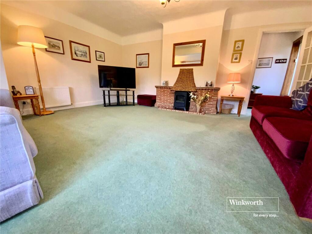 Additional property image - East Cliff Way, Friars Cliff, Christchurch, Dorset, BH23