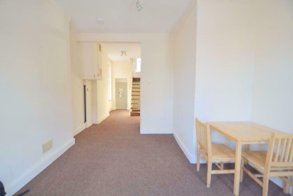 1 bedroom apartment for rent in High Road, London, N12
