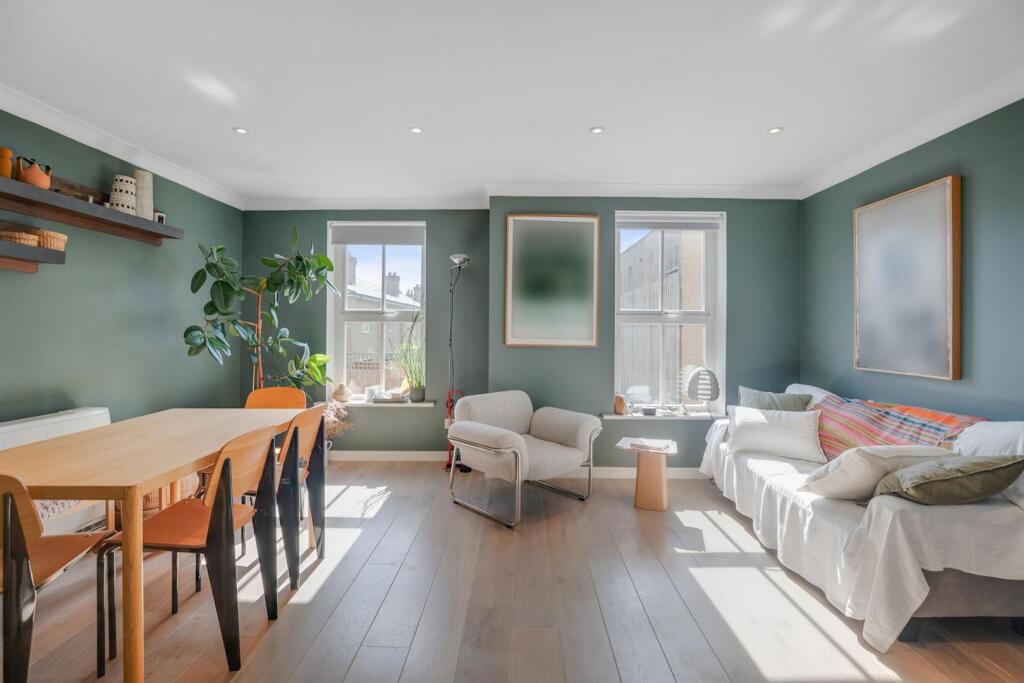 Main image of property: Southgate Road, De Beauvoir, London, N1