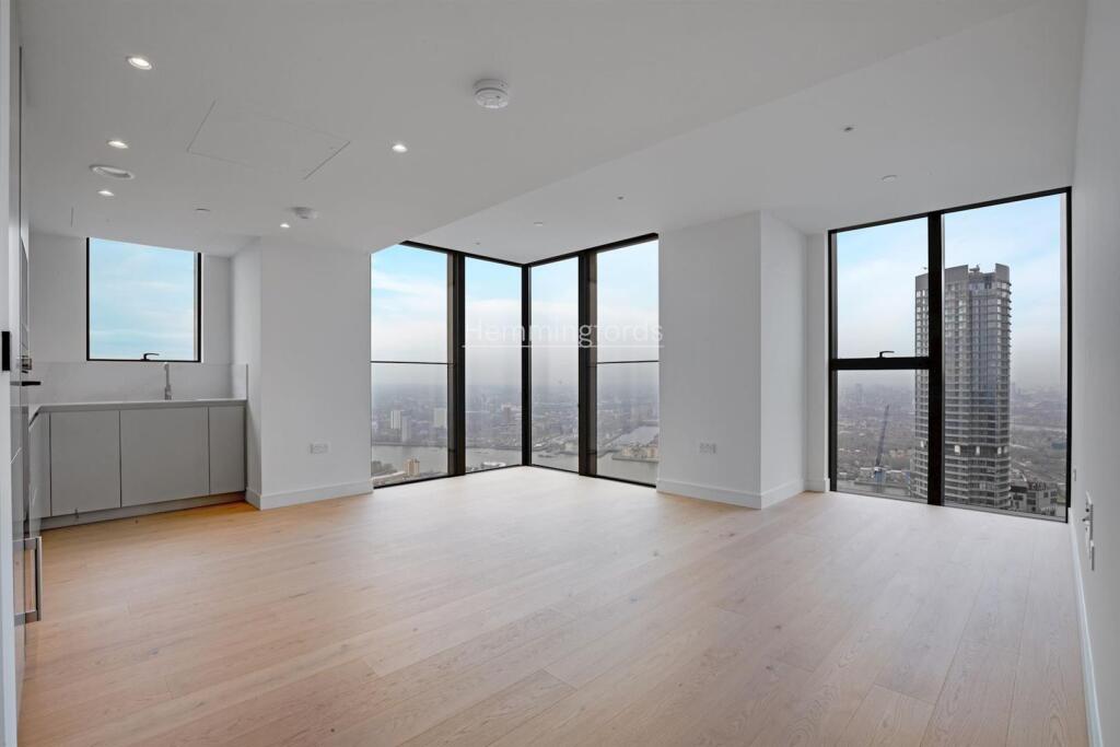 Main image of property: Harcourt Tower, South Quay Plaza, Canary Wharf, E14