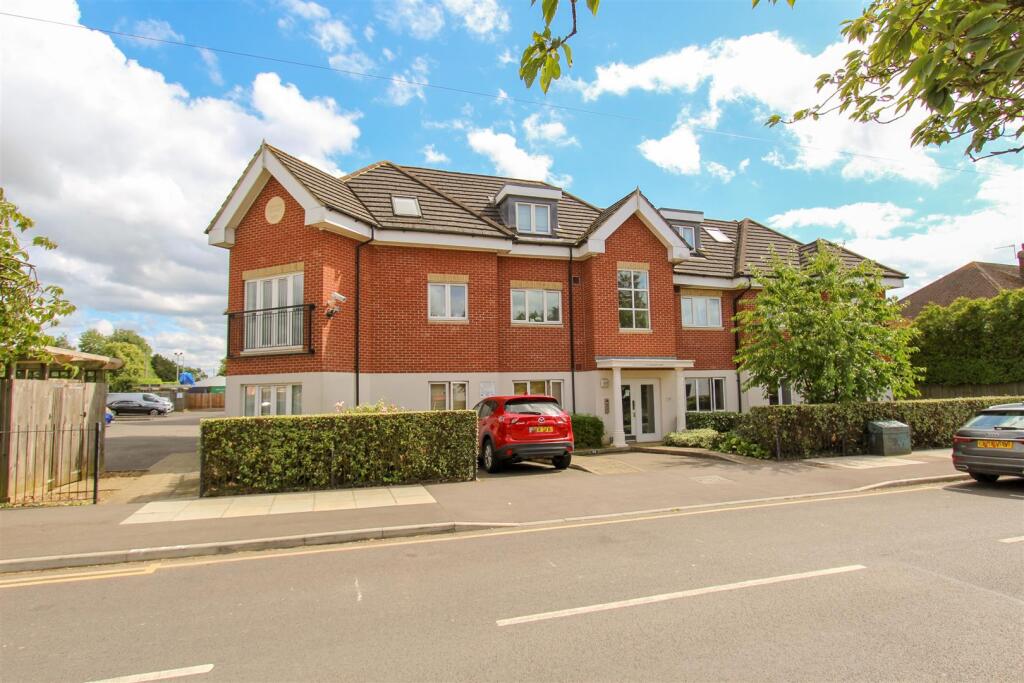 Main image of property: Glebe Avenue, South Ruislip, HA4