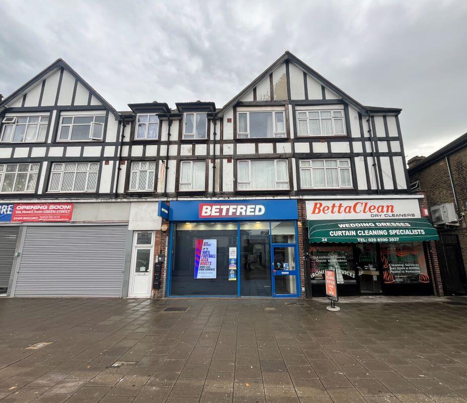 Main image of property: 9B Tudor Parade, High Road, Romford, Essex, RM6 6PS
