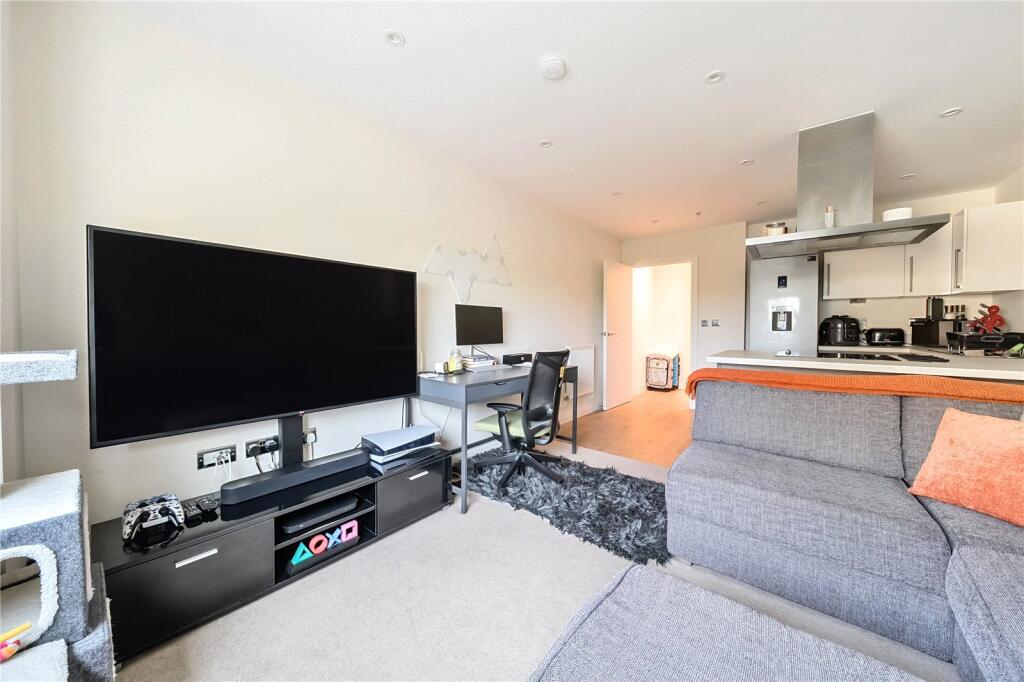 Additional property image - Flat 36, Liberty House, Bessemer Road, Welwyn Garden City