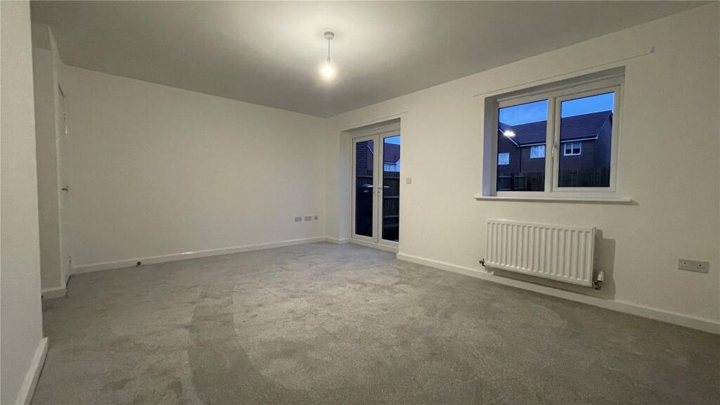 Additional property image - Tarrant Close, Nuneaton, Warwickshire