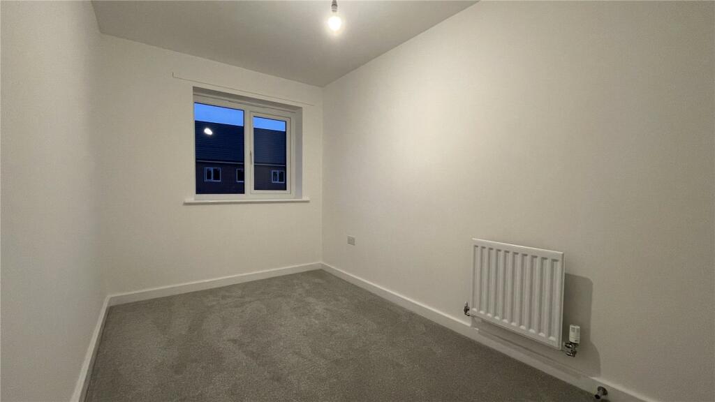 Additional property image - Tarrant Close, Nuneaton, Warwickshire