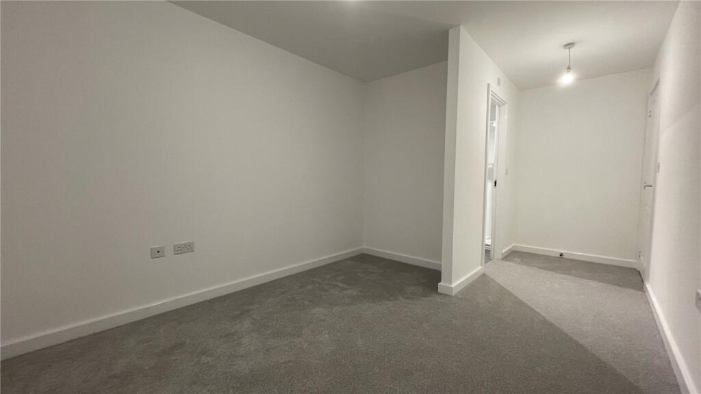 Additional property image - Tarrant Close, Nuneaton, Warwickshire