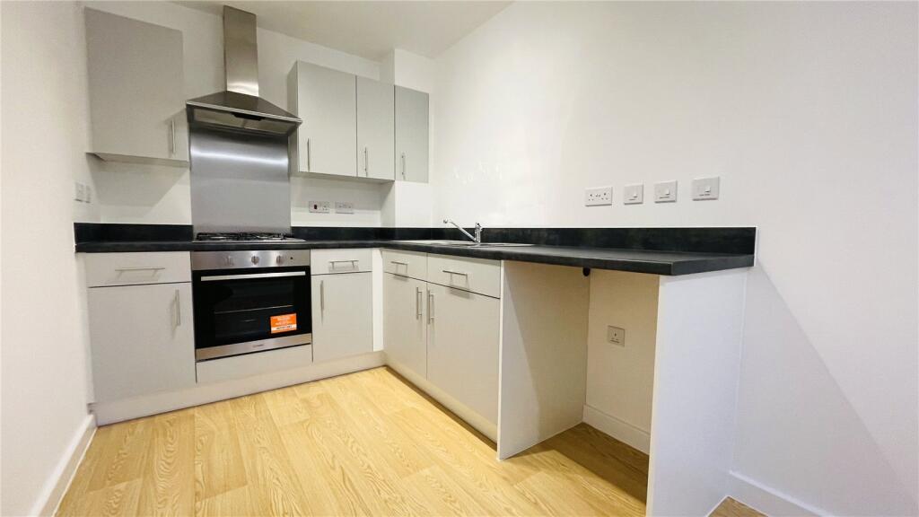 Additional property image - Tarrant Close, Nuneaton, Warwickshire