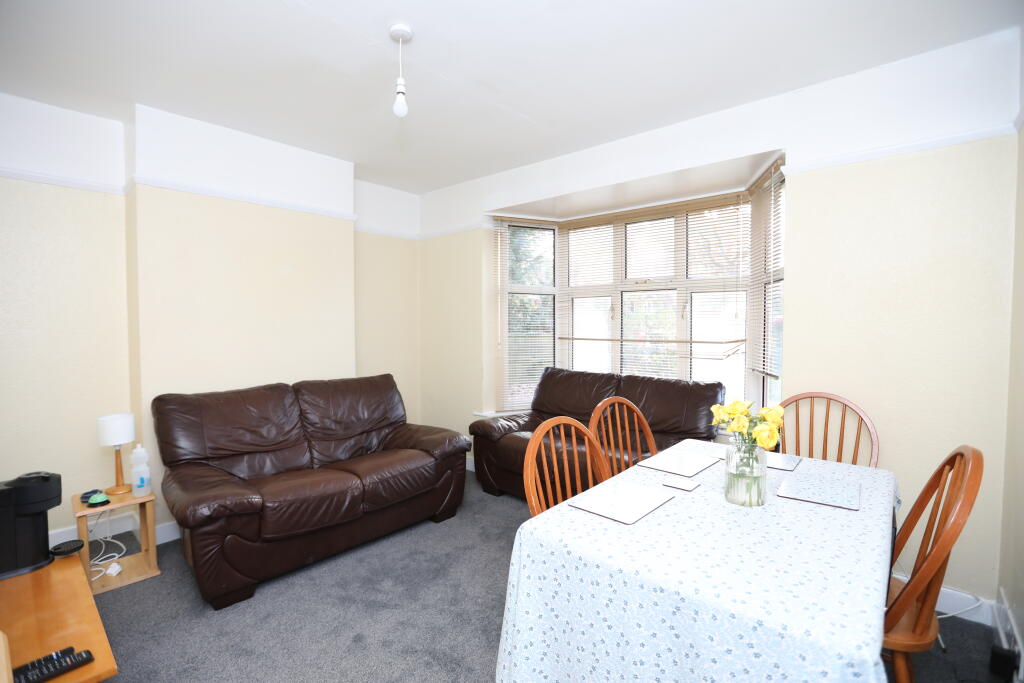 Main image of property: Home Gardens, Whiteladies Road - HOME2