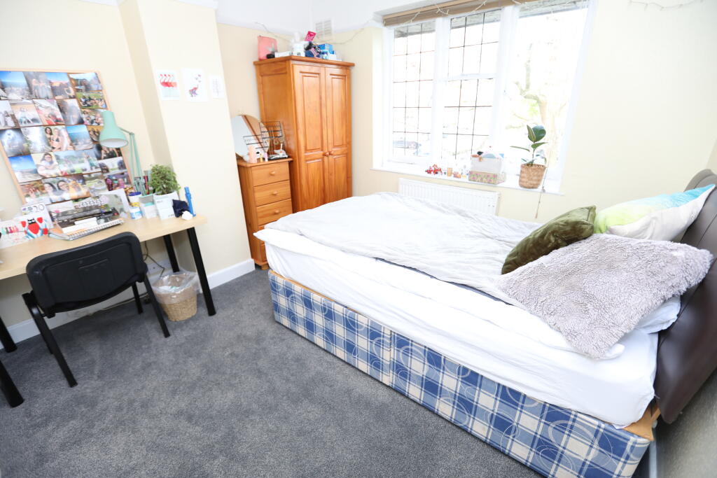 Main image of property: Home Gardens, Whiteladies Road - HOME3