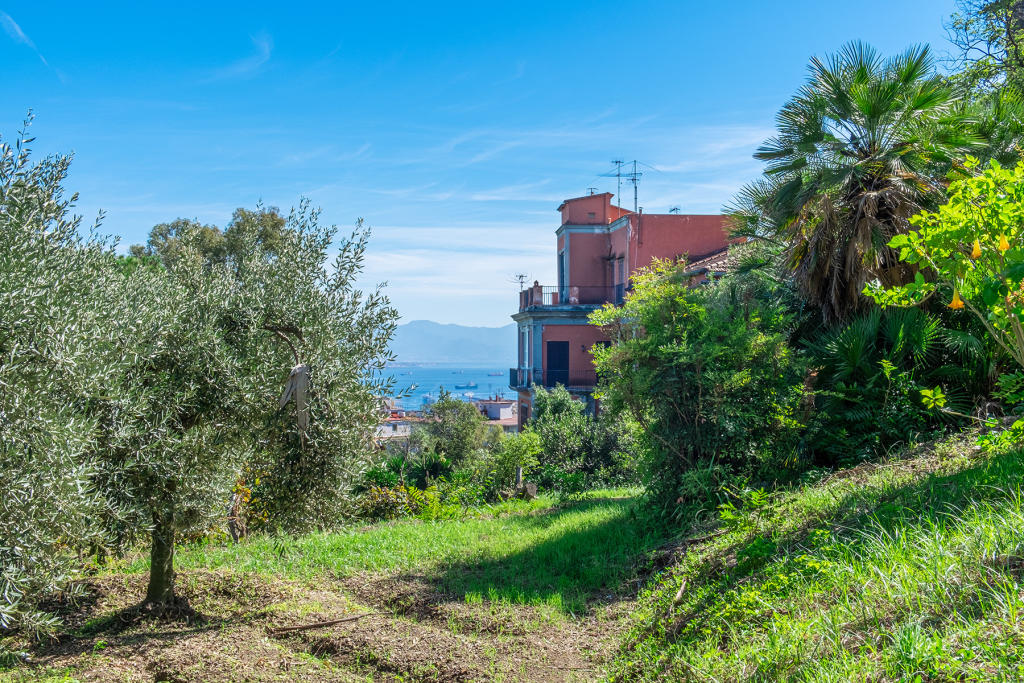 5 bedroom semidetached house for sale in Campania, Naples, Naples, Italy