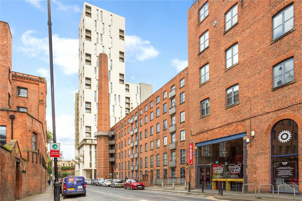2 bedroom penthouse for sale in Cambridge Street, Manchester, Greater Manchester, M1